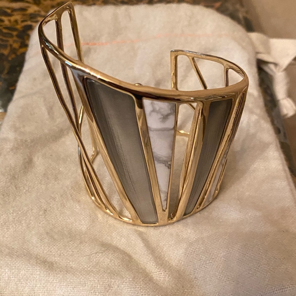Alexis Bittar Lucite Howlite Gold Cuff Bracelet - Picture 6 of 6